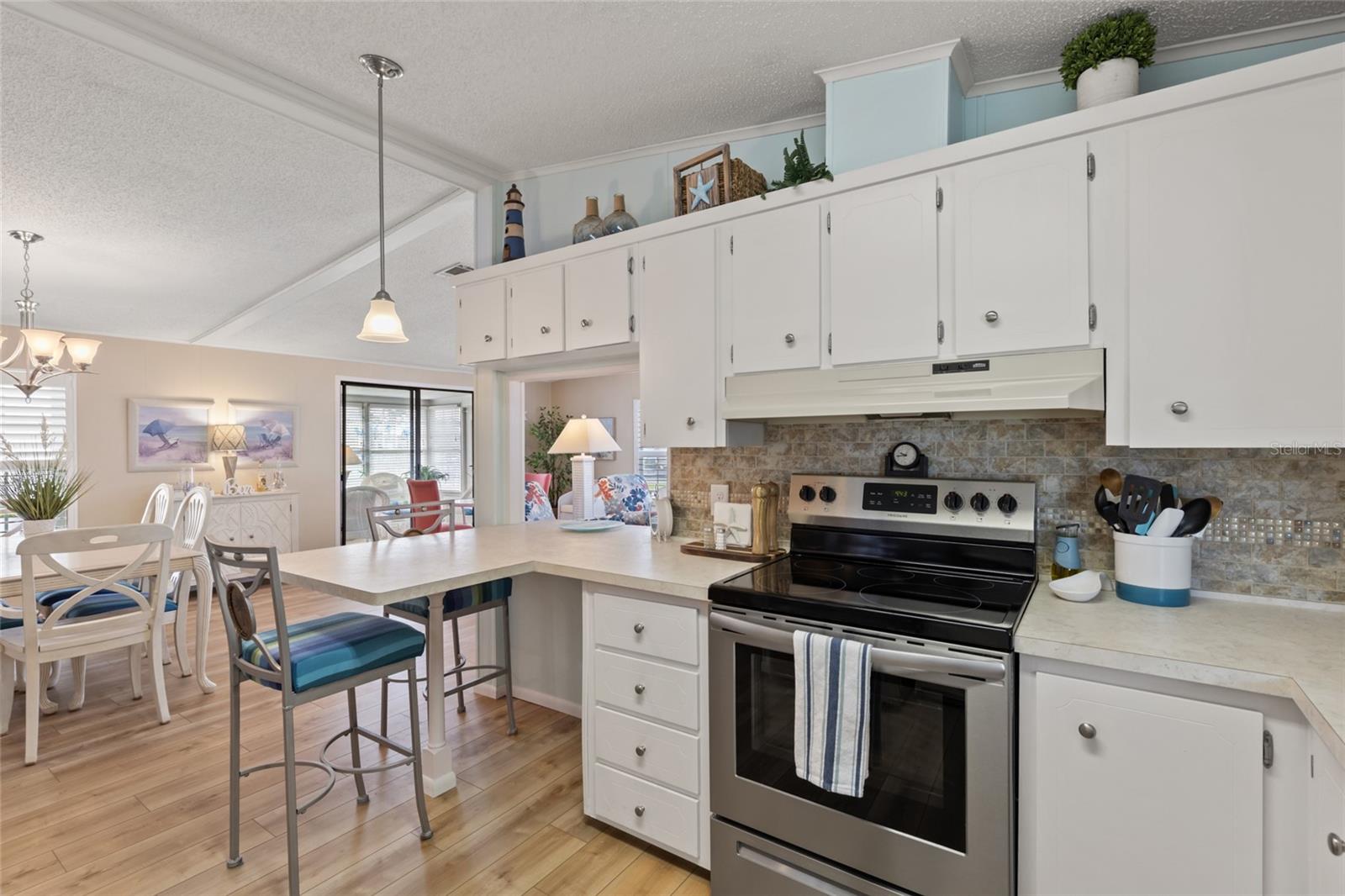 KINGS GATE CLUB MHP - Residential