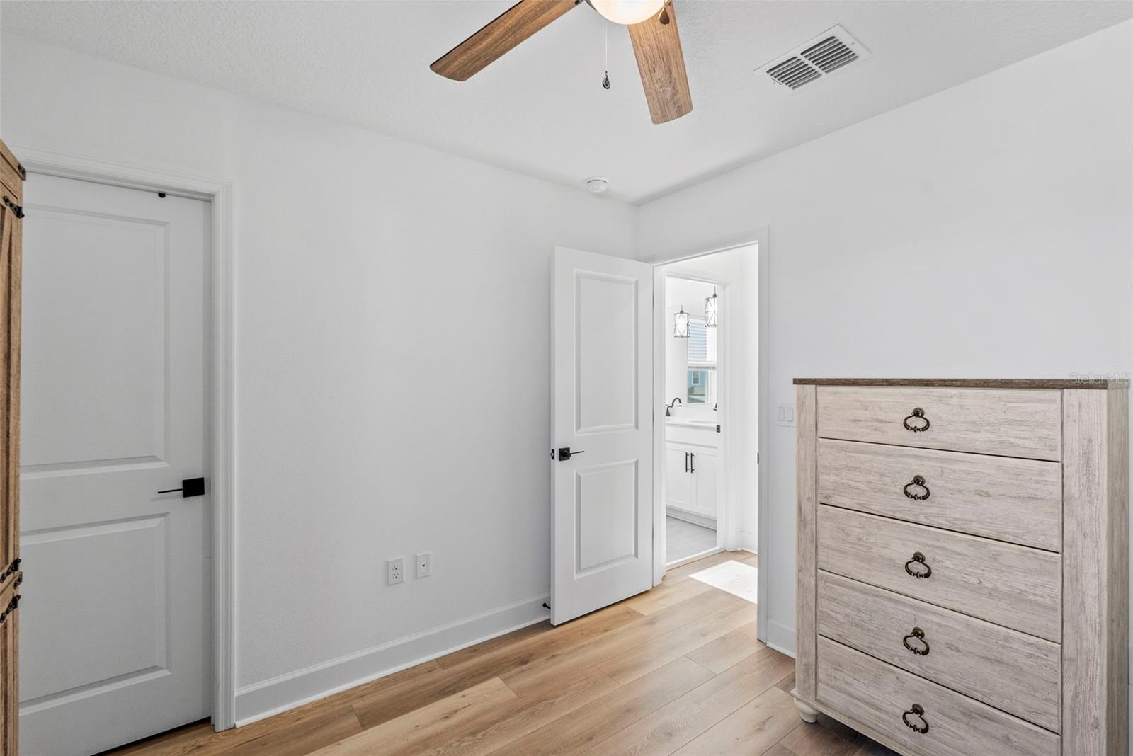 WATERSET WOLF CRK PH G1 & 30TH - Residential