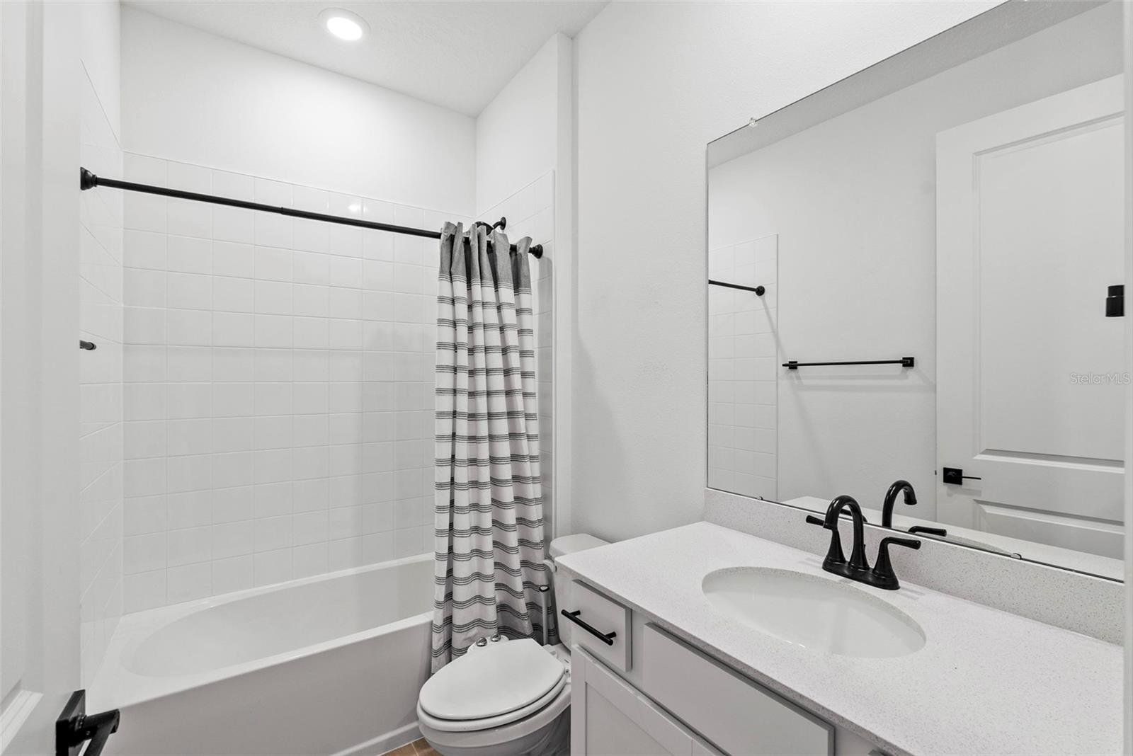 WATERSET WOLF CRK PH G1 & 30TH - Residential