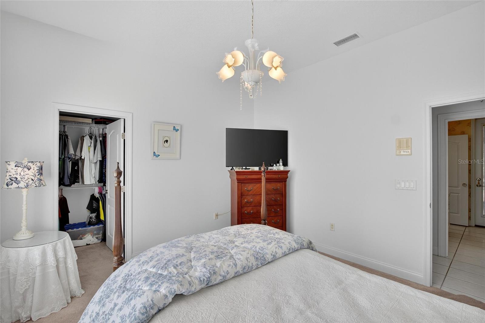 ASHTON OAKS - Residential