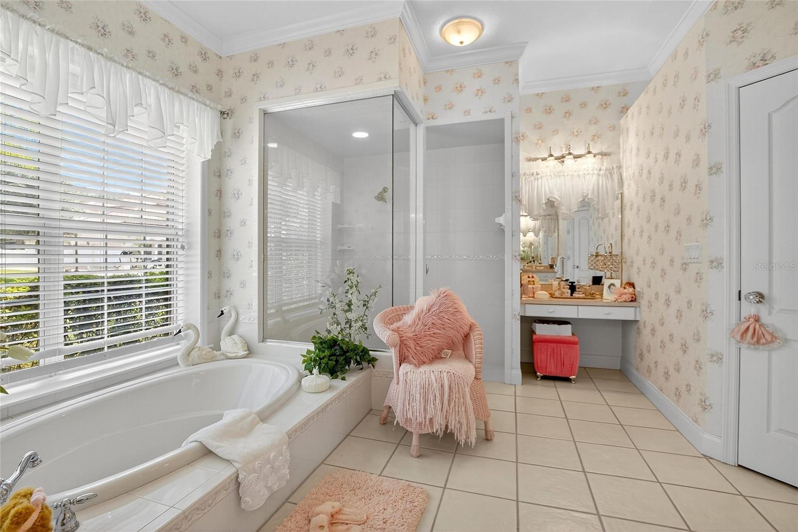 ASHTON OAKS - Residential