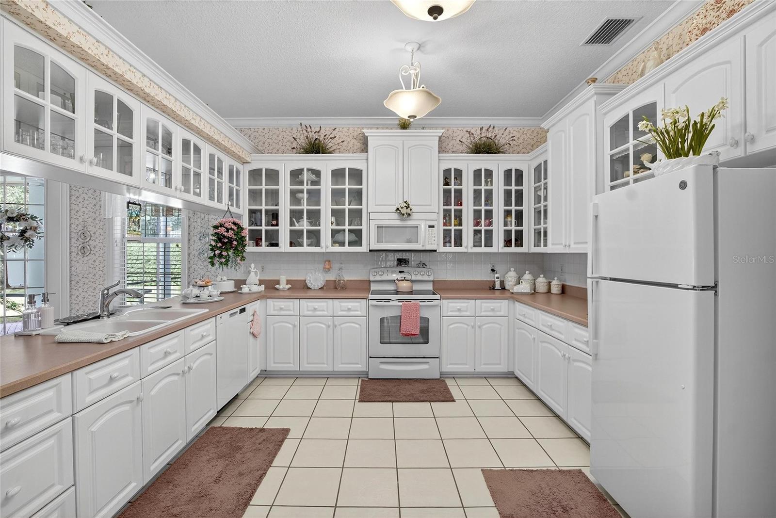 ASHTON OAKS - Residential
