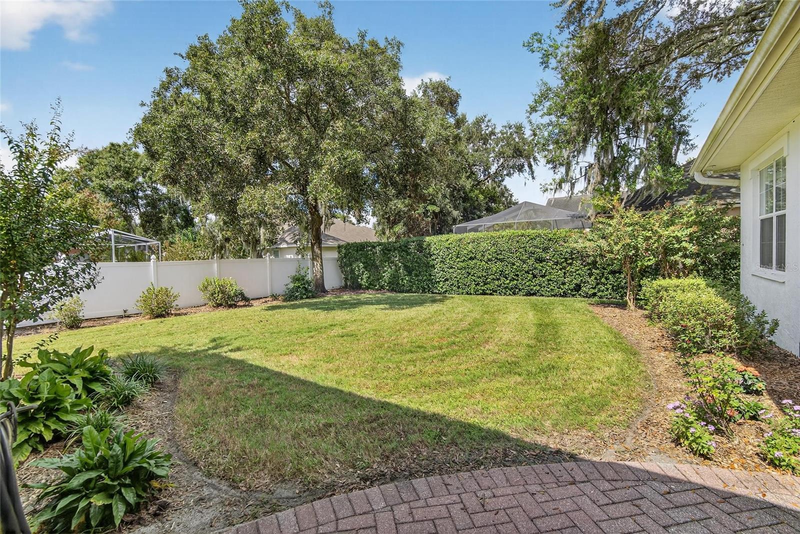 ASHTON OAKS - Residential