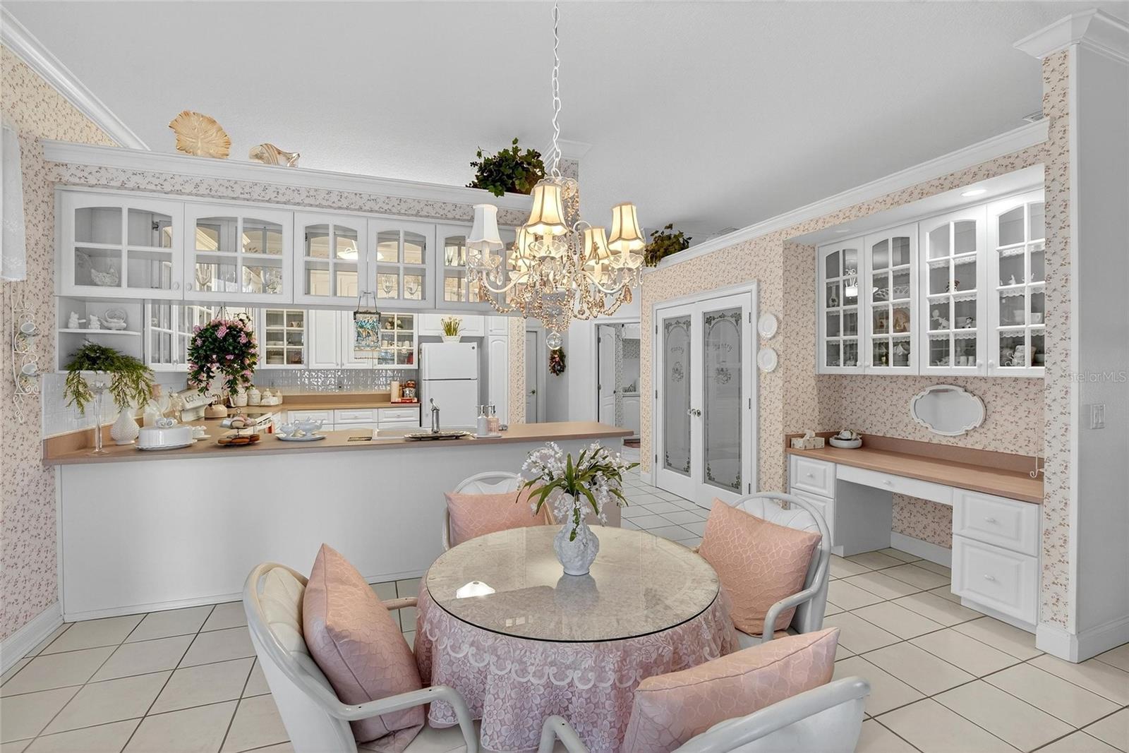 ASHTON OAKS - Residential