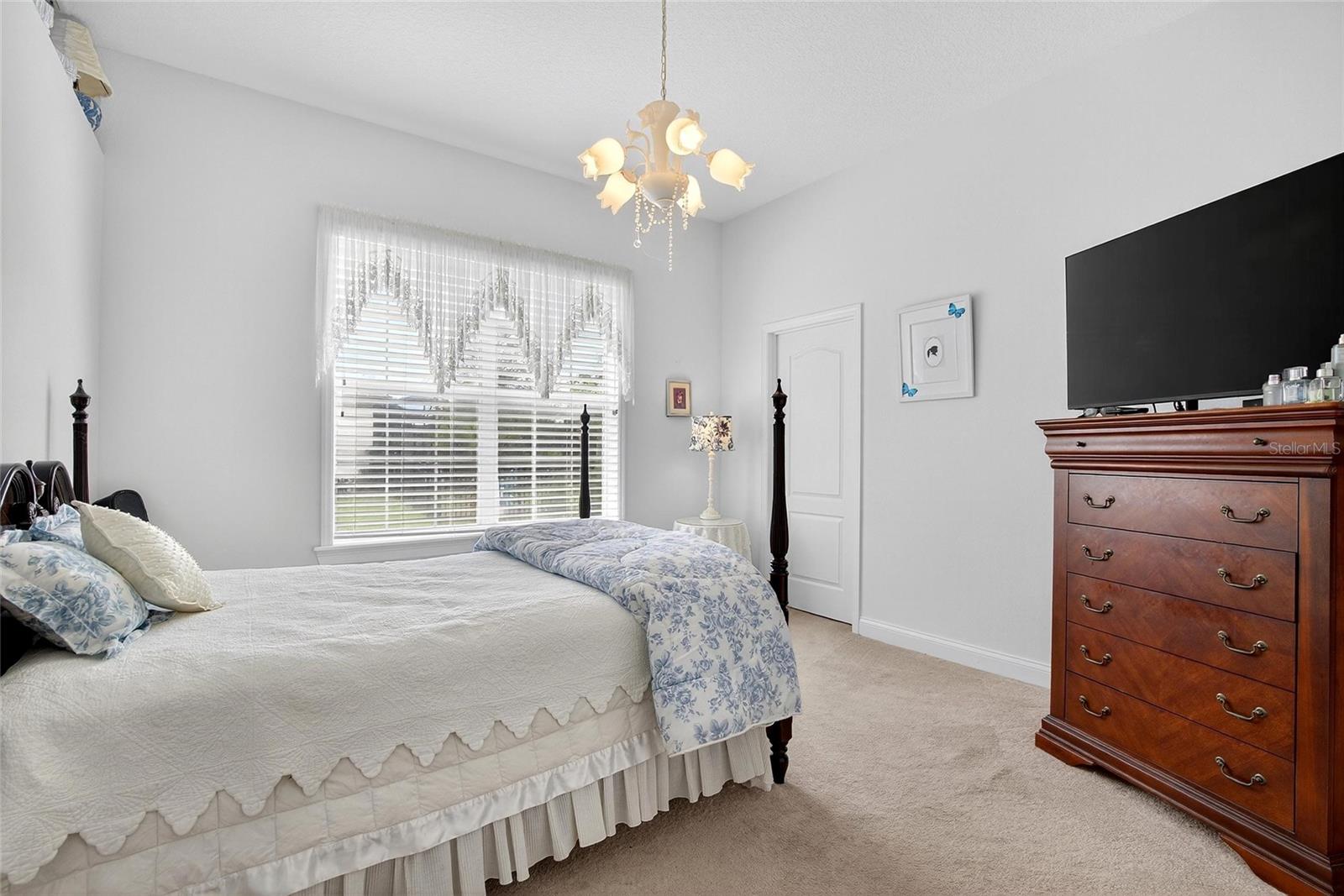ASHTON OAKS - Residential