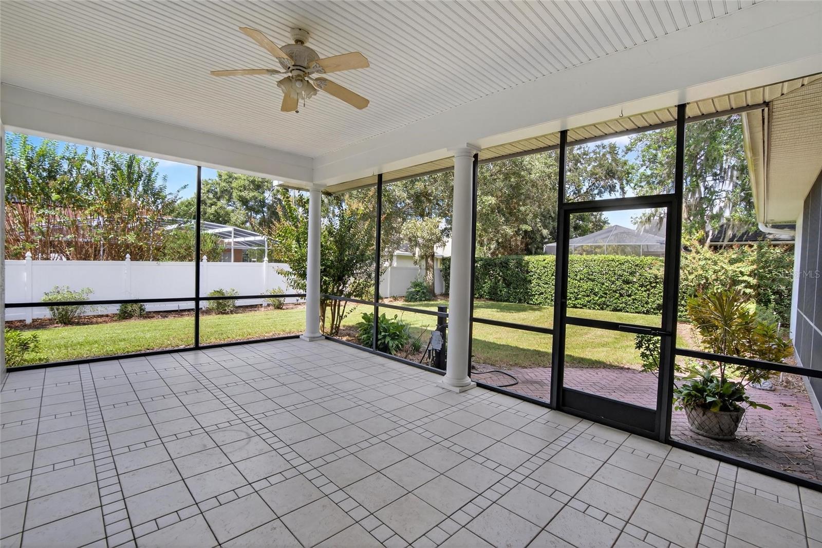 ASHTON OAKS - Residential