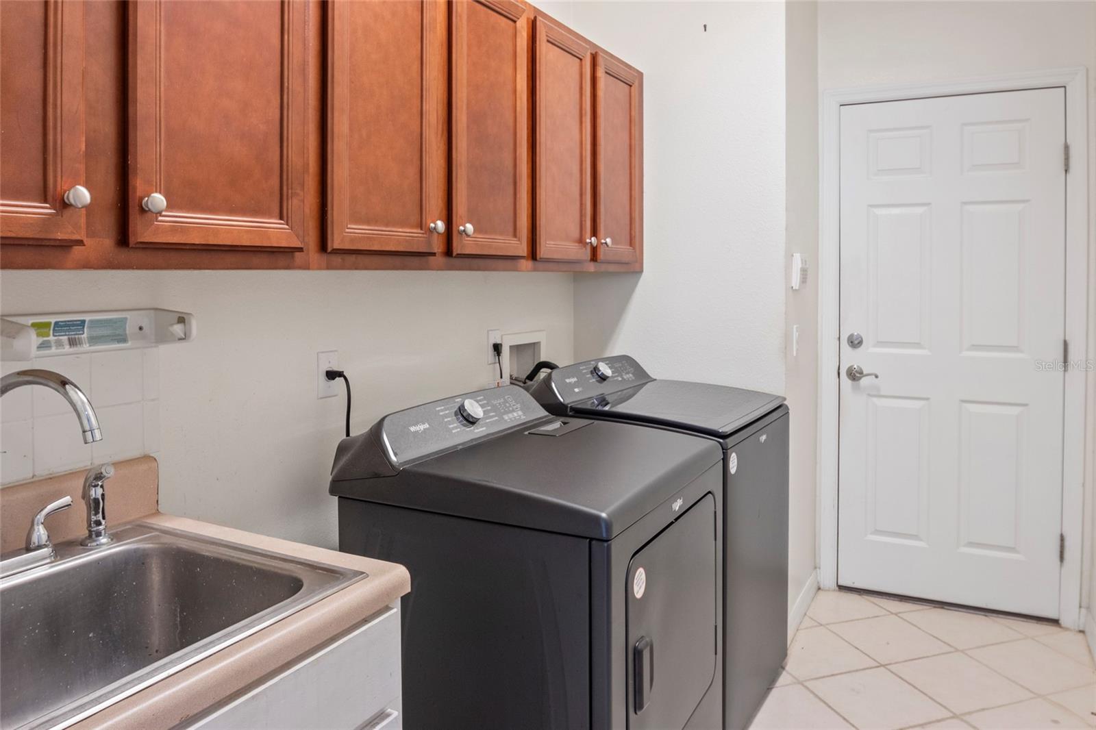 LEESBURG ARLINGTON RIDGE PH 1-B - Residential