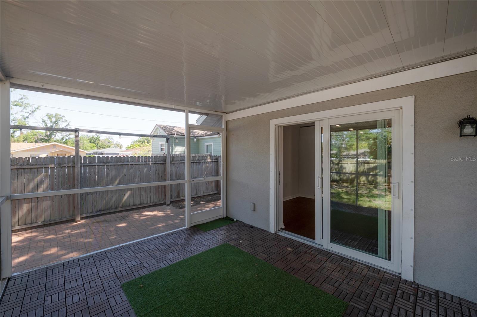 BLACKS W C SUB - Residential Lease
