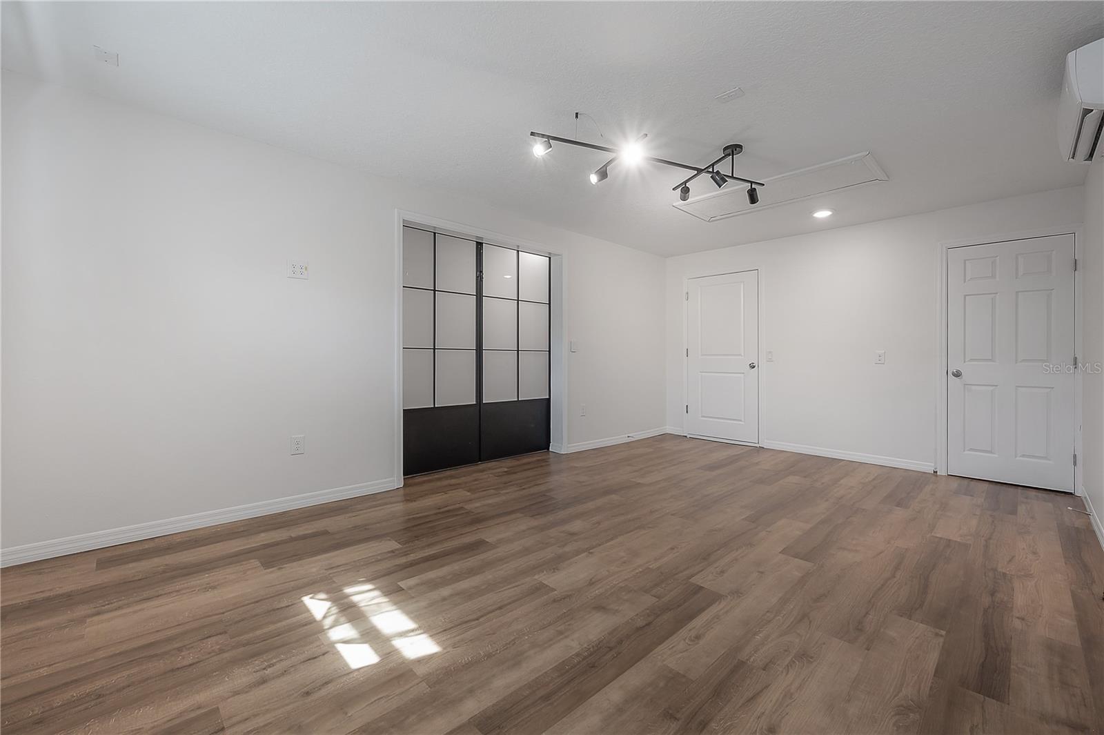 BLACKS W C SUB - Residential Lease