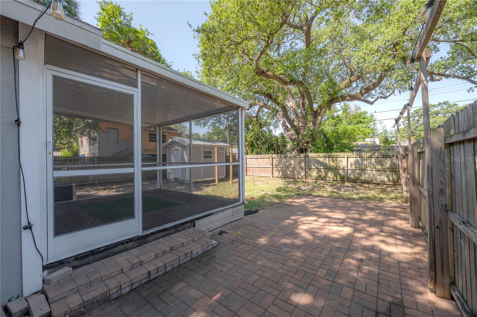 BLACKS W C SUB - Residential Lease