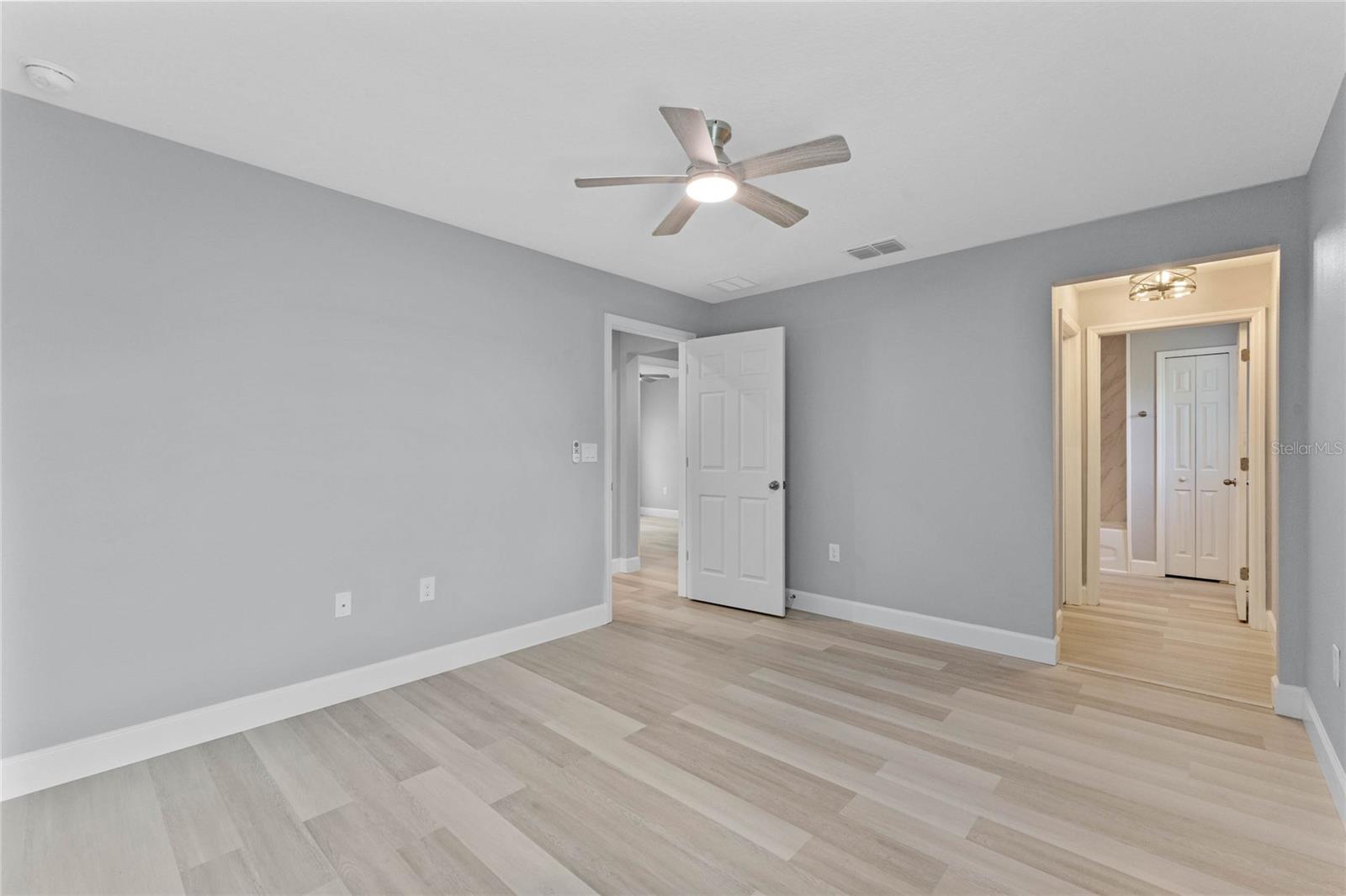 DELTONA LAKES UNIT 74 - Residential Lease