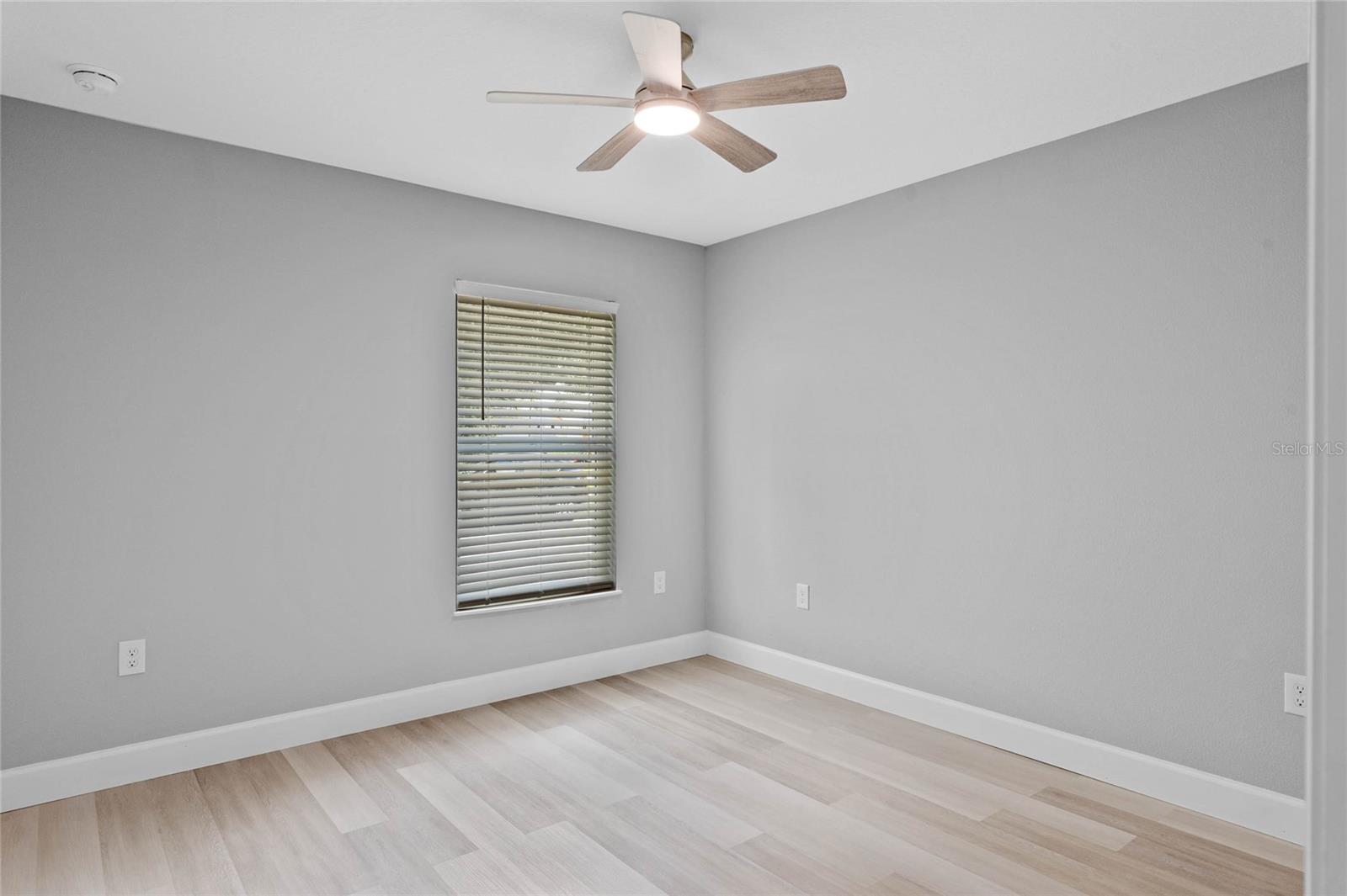 DELTONA LAKES UNIT 74 - Residential Lease