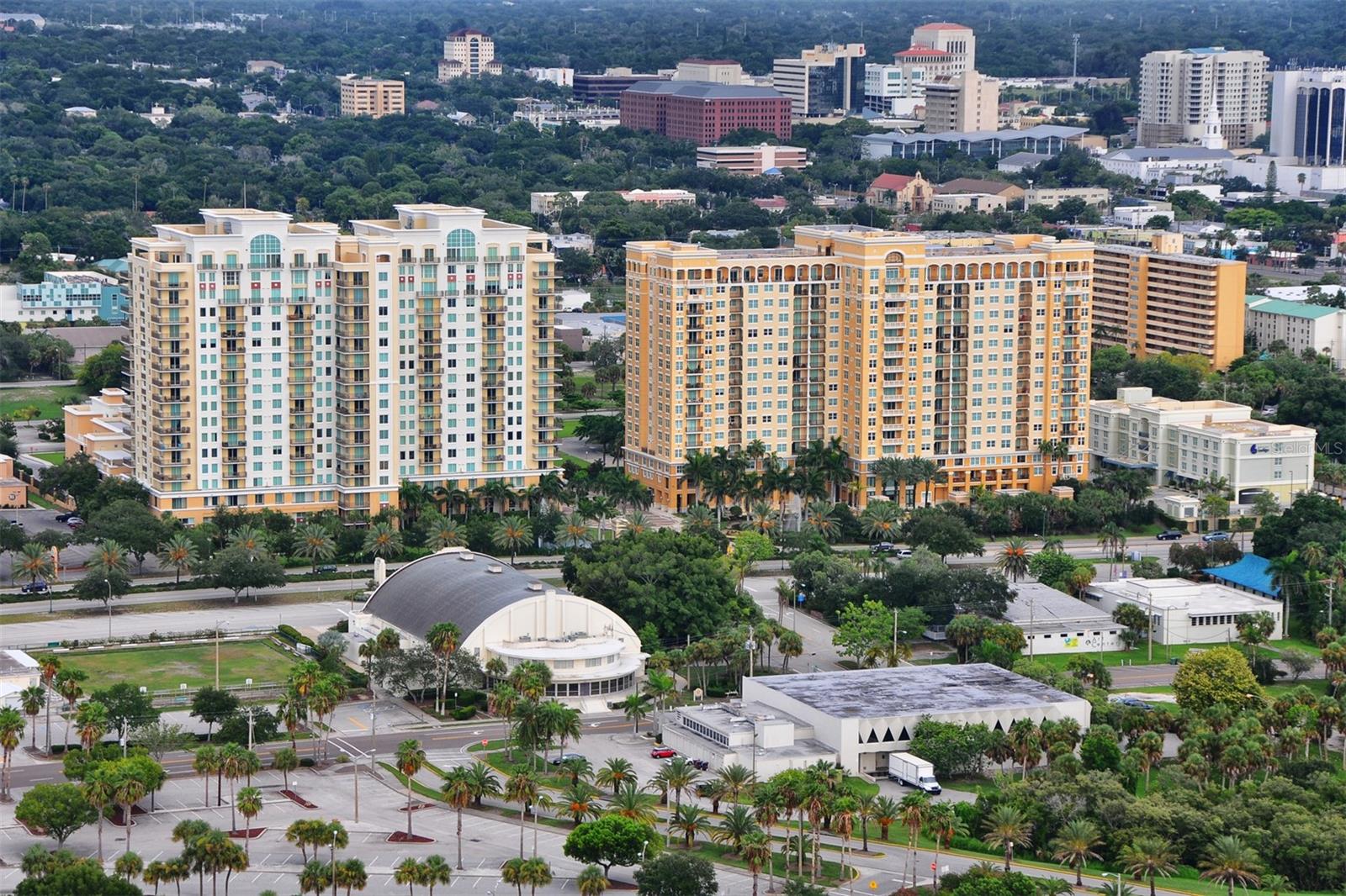RENAISSANCE 1 - Residential Lease