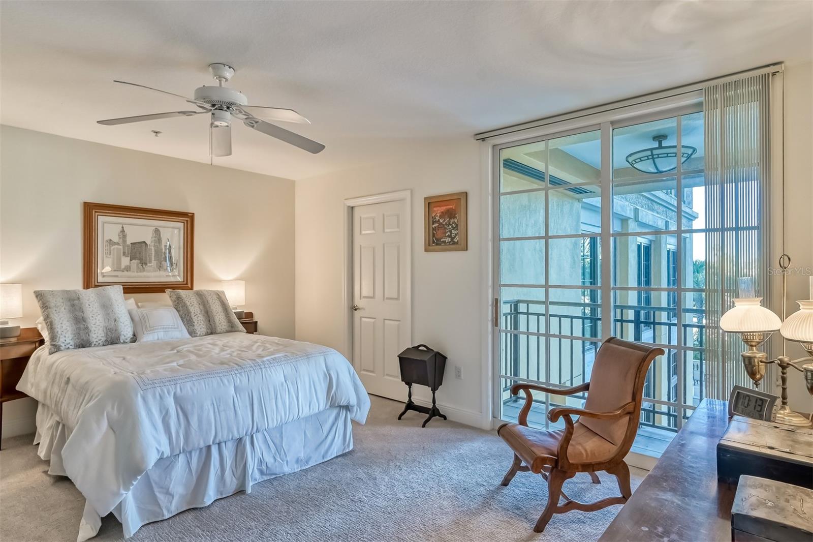 RENAISSANCE 1 - Residential Lease