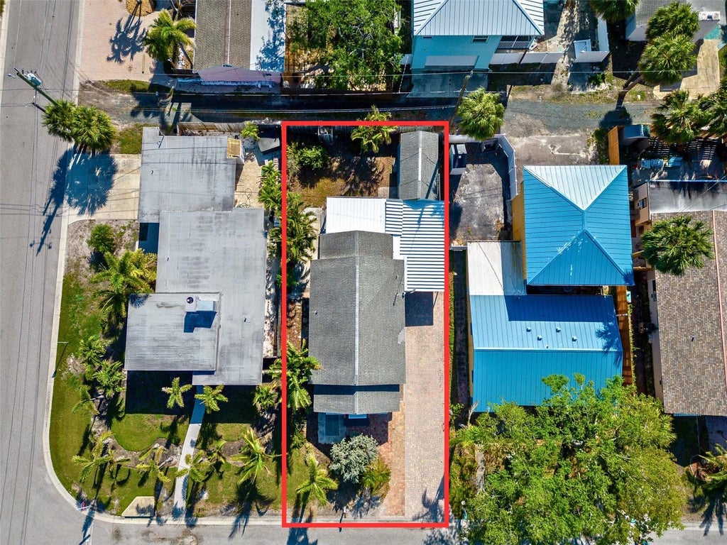 Photo of 3108 Dupont Street S, Gulfport, FL 33707 (MLS # TB8522261)