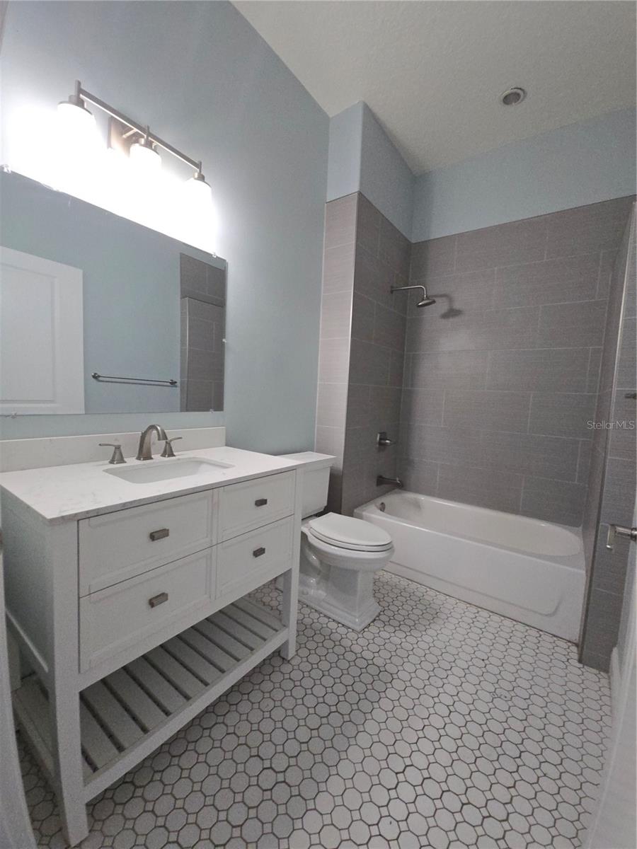 YALAHA HUTCHINSONS ADD - Residential