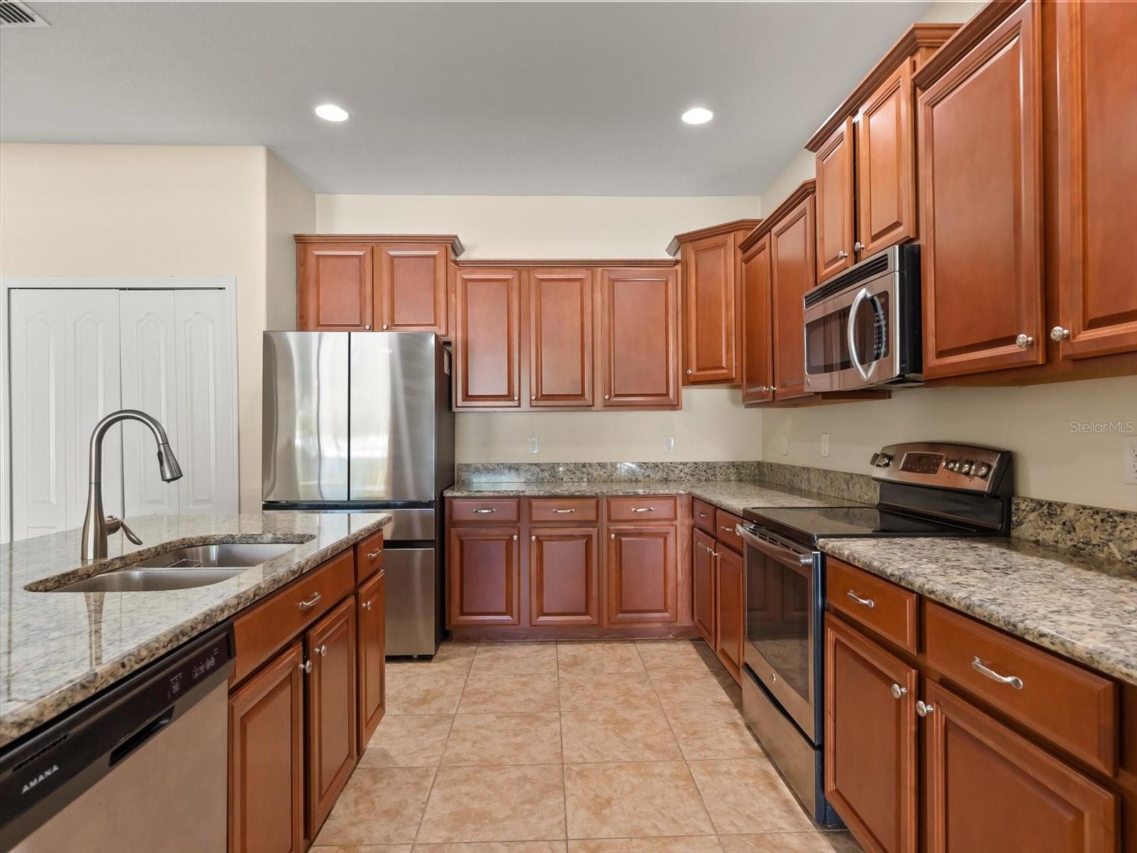 SIGNATURE LAKES PH 02 A B H I J - Residential