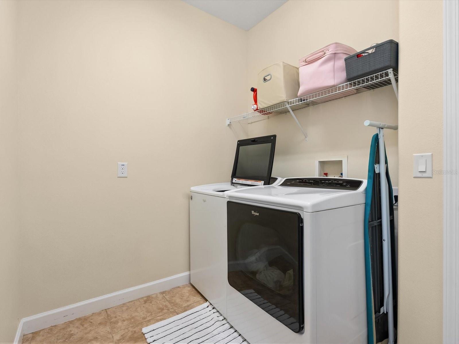 SIGNATURE LAKES PH 02 A B H I J - Residential