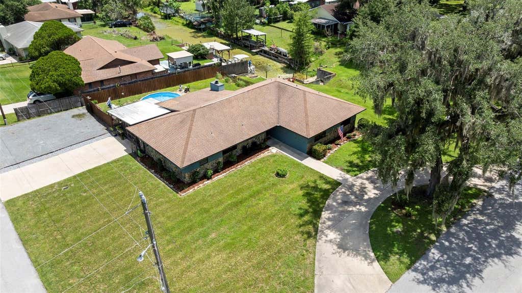 Photo of 1351 Cr 482n, Lake Panasoffkee, FL 33538 (MLS # O6434403)
