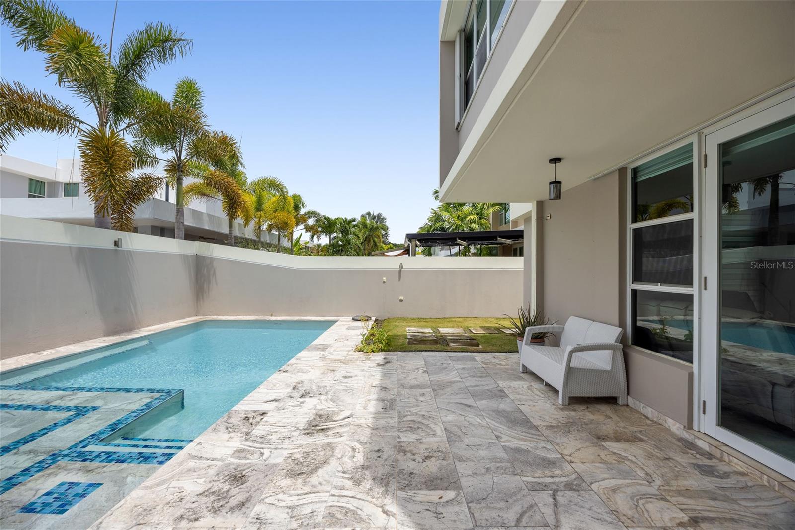 PASEO LAS OLAS - Residential