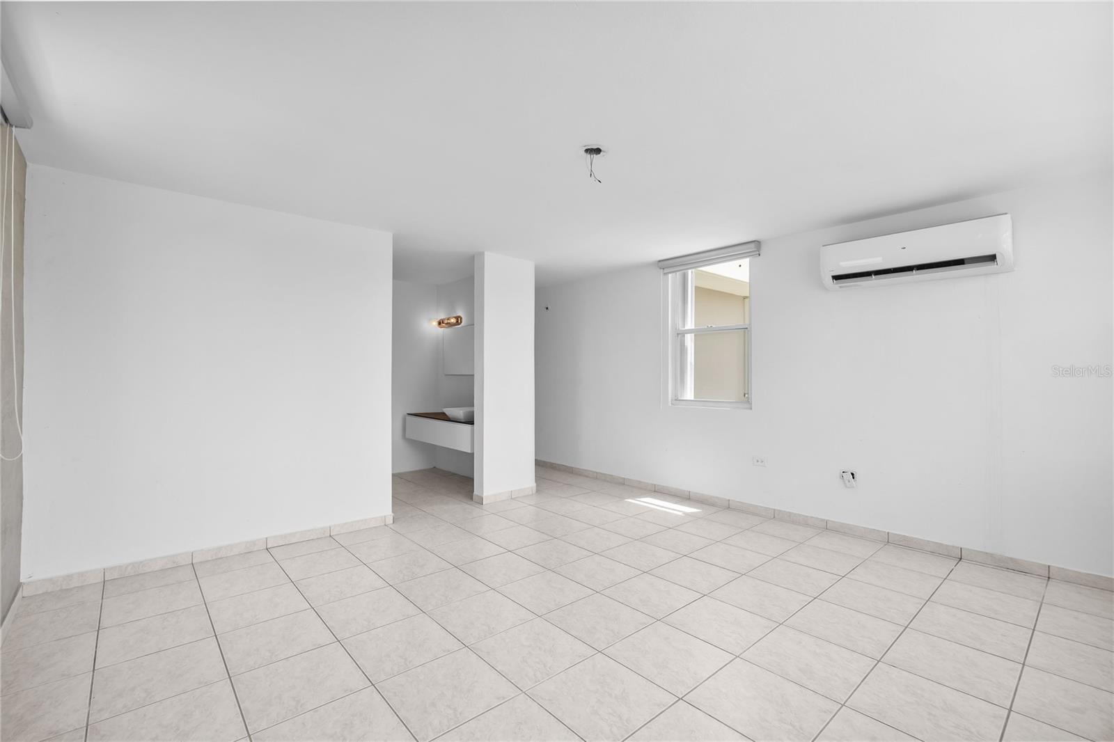 PASEO LAS OLAS - Residential