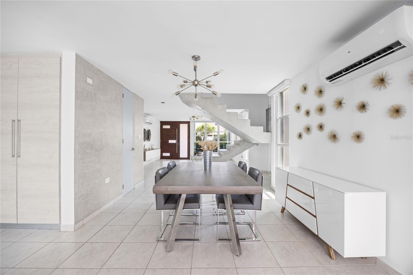 PASEO LAS OLAS - Residential