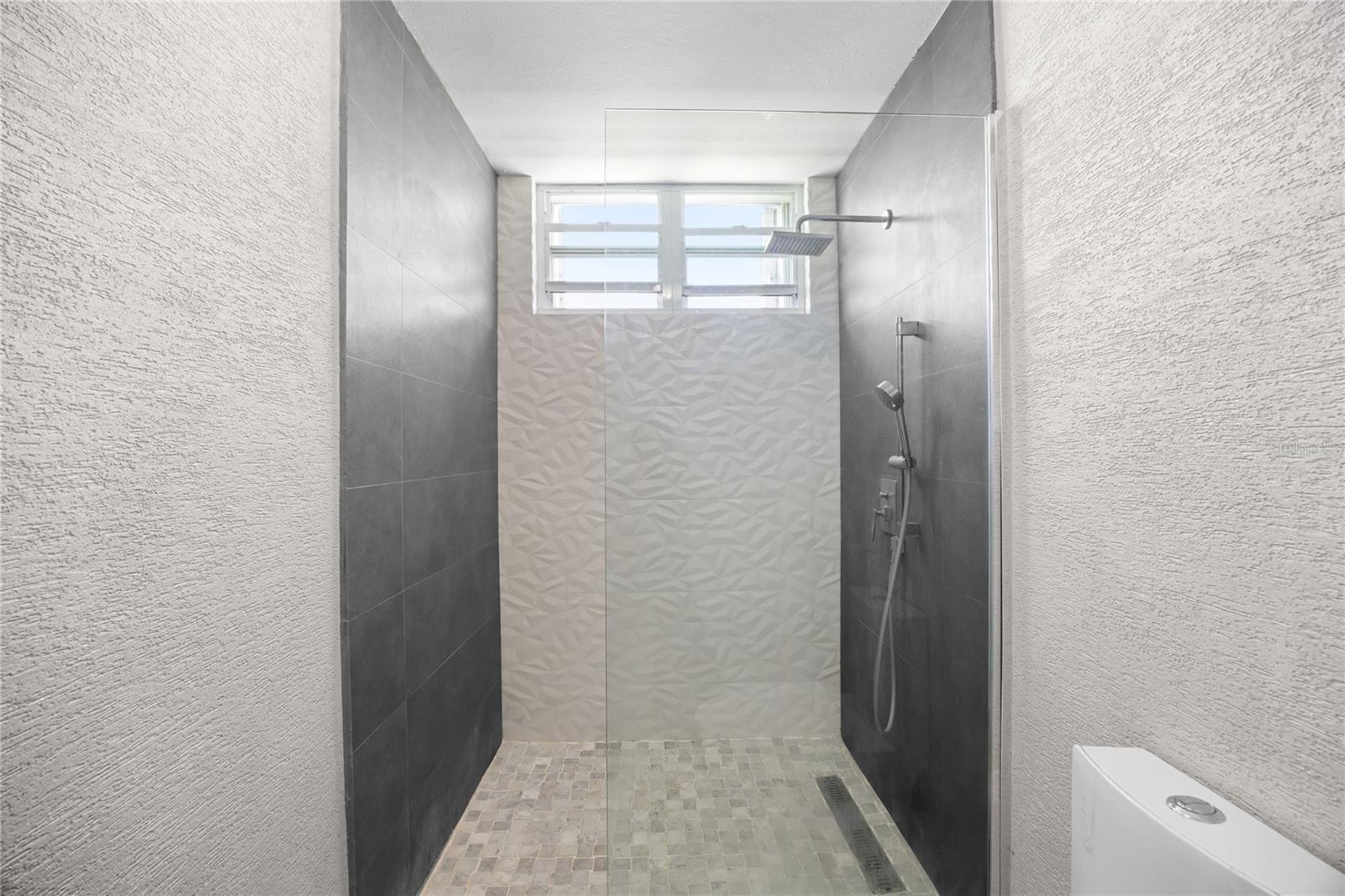 PASEO LAS OLAS - Residential