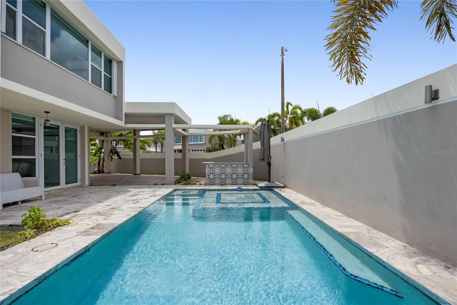 PASEO LAS OLAS - Residential