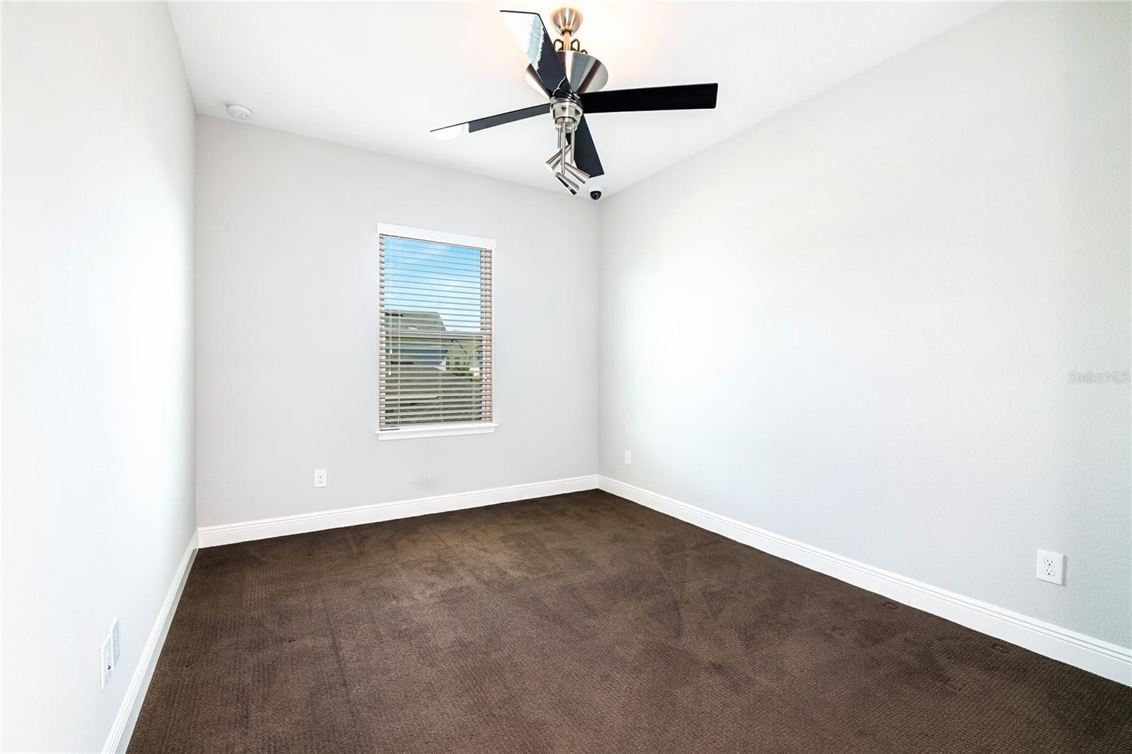 LAUREATE PARK - Residential Lease