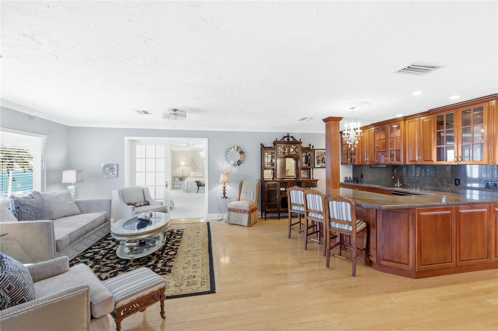 RIVER OAKS APTS SEC A - Residential