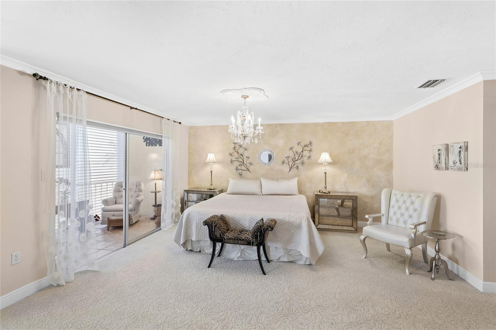 RIVER OAKS APTS SEC A - Residential