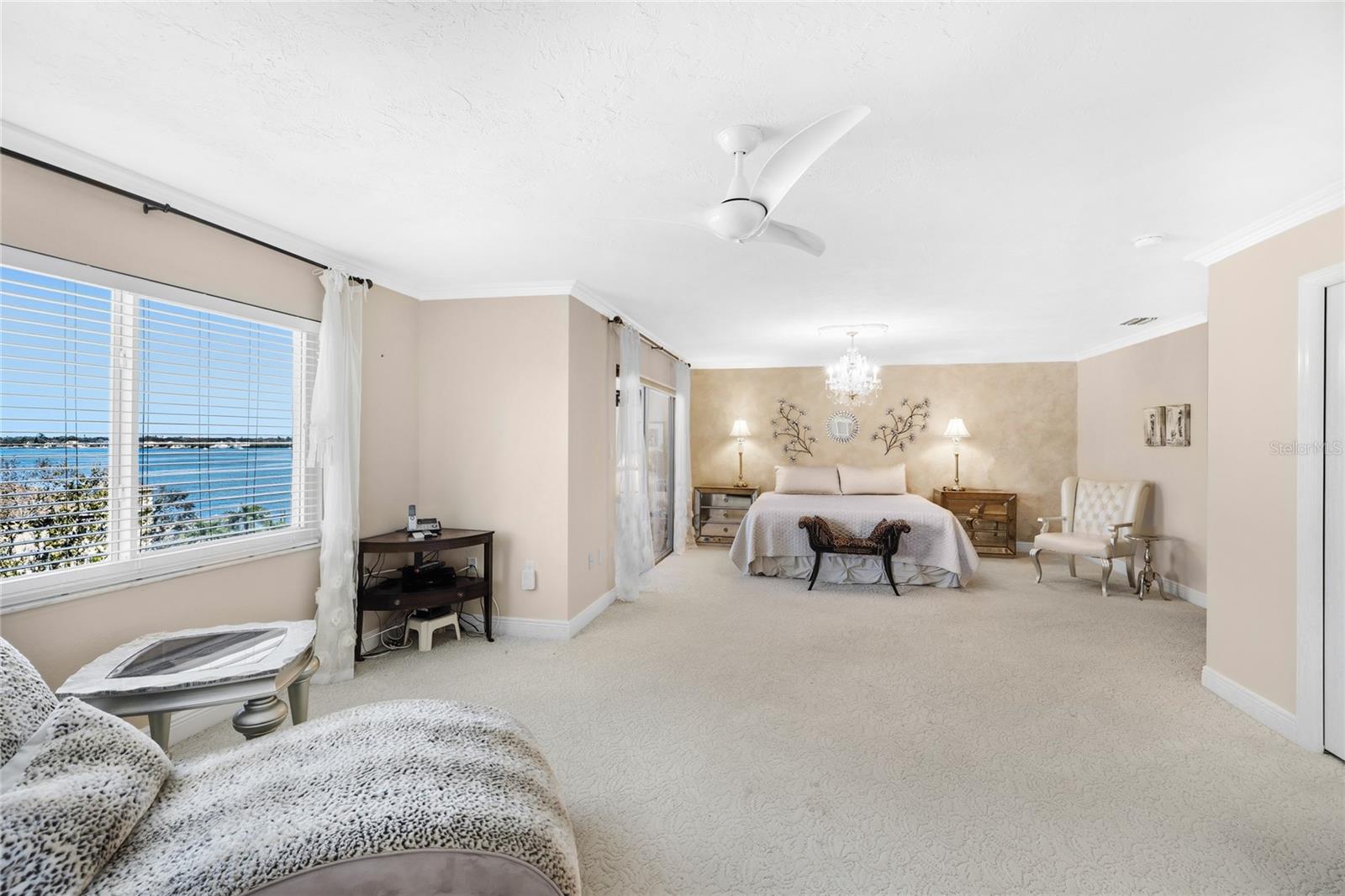 RIVER OAKS APTS SEC A - Residential