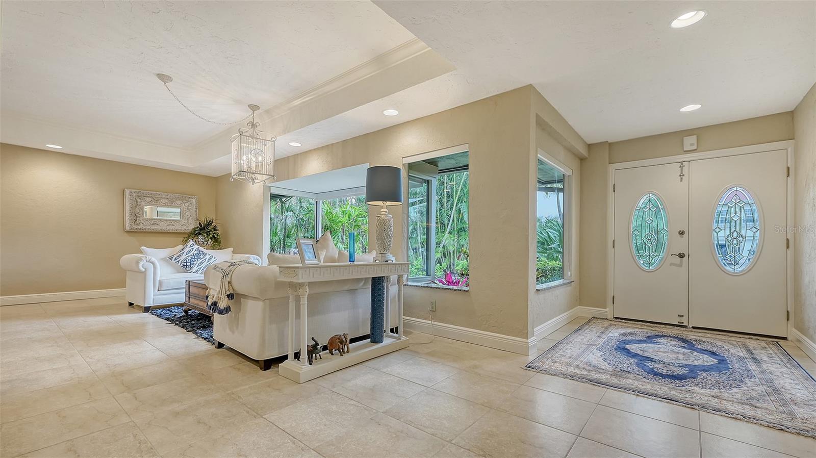 940 SIESTA KEY PLACE
