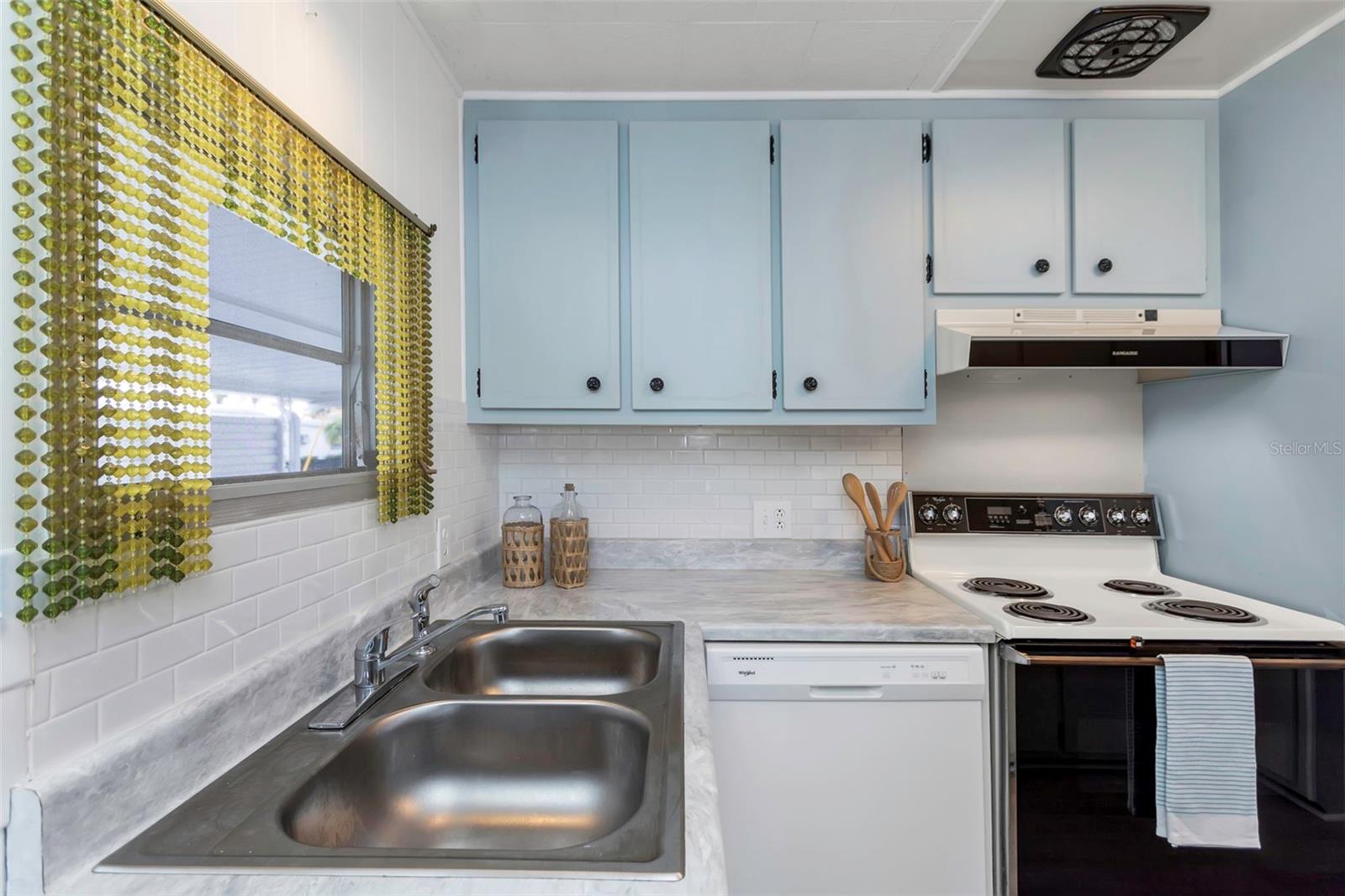 18675 US HIGHWAY 19 N 391