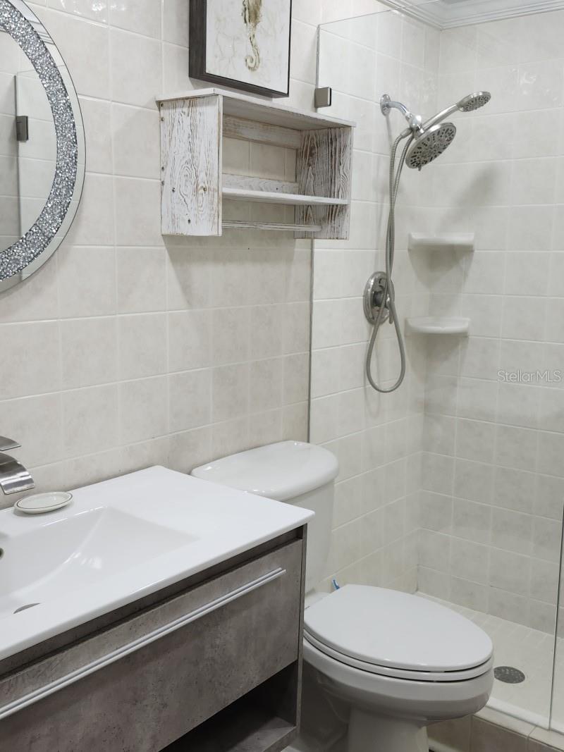 SHORE VIEW BLDG - Residential