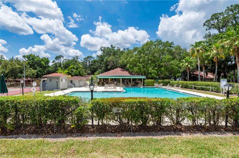 A home in LAKELAND