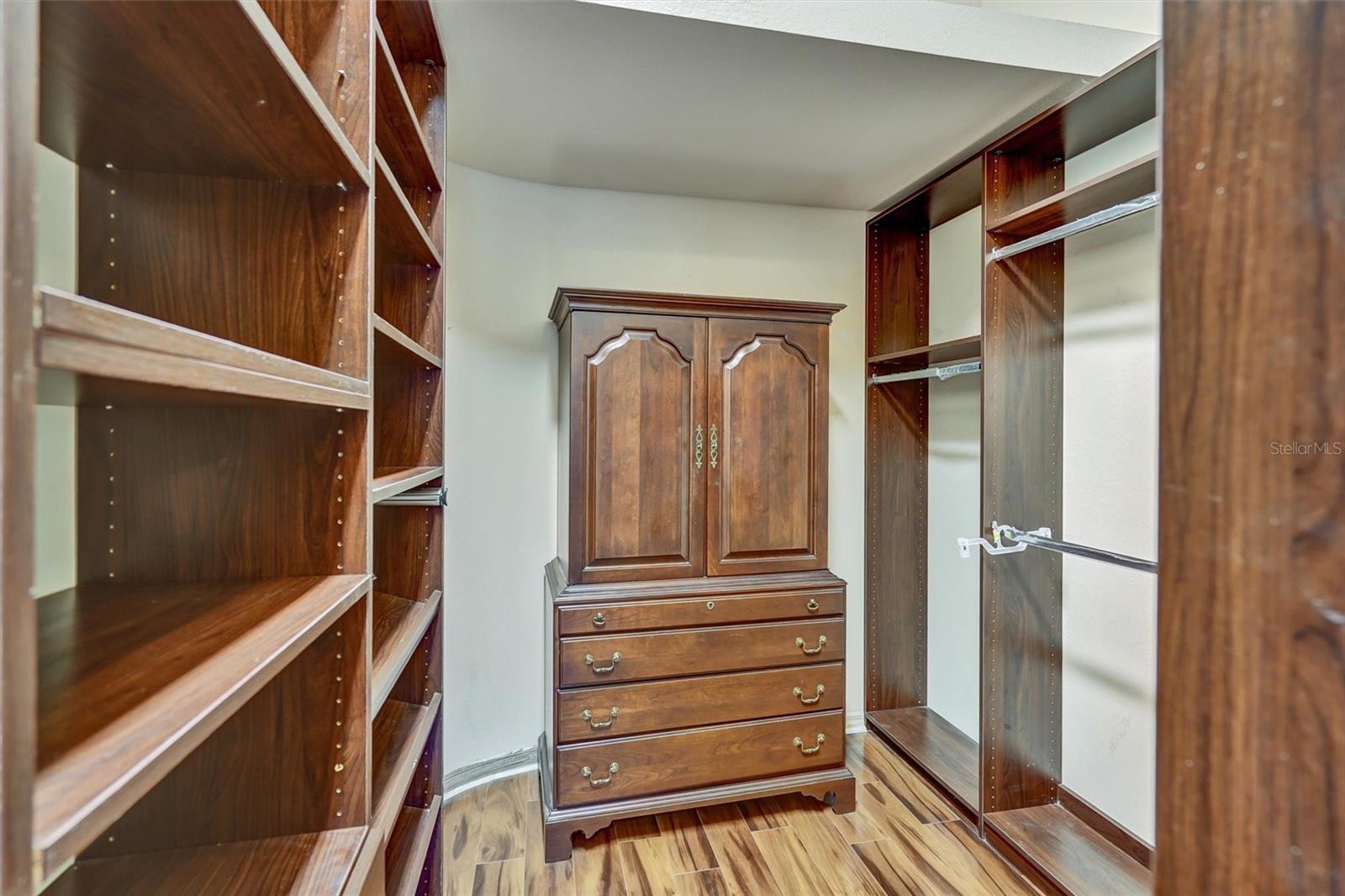 PINEHURST ESTATES PH B - Residential