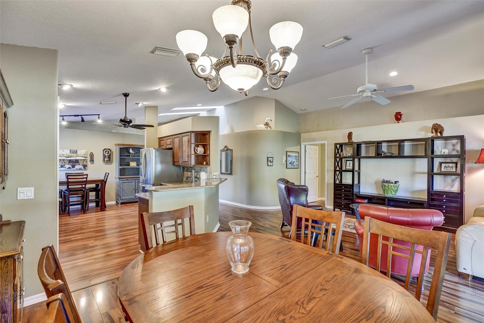 PINEHURST ESTATES PH B - Residential