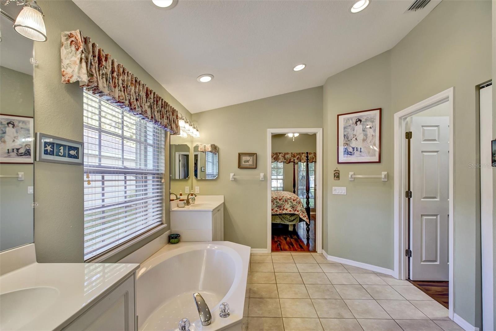 PINEHURST ESTATES PH B - Residential