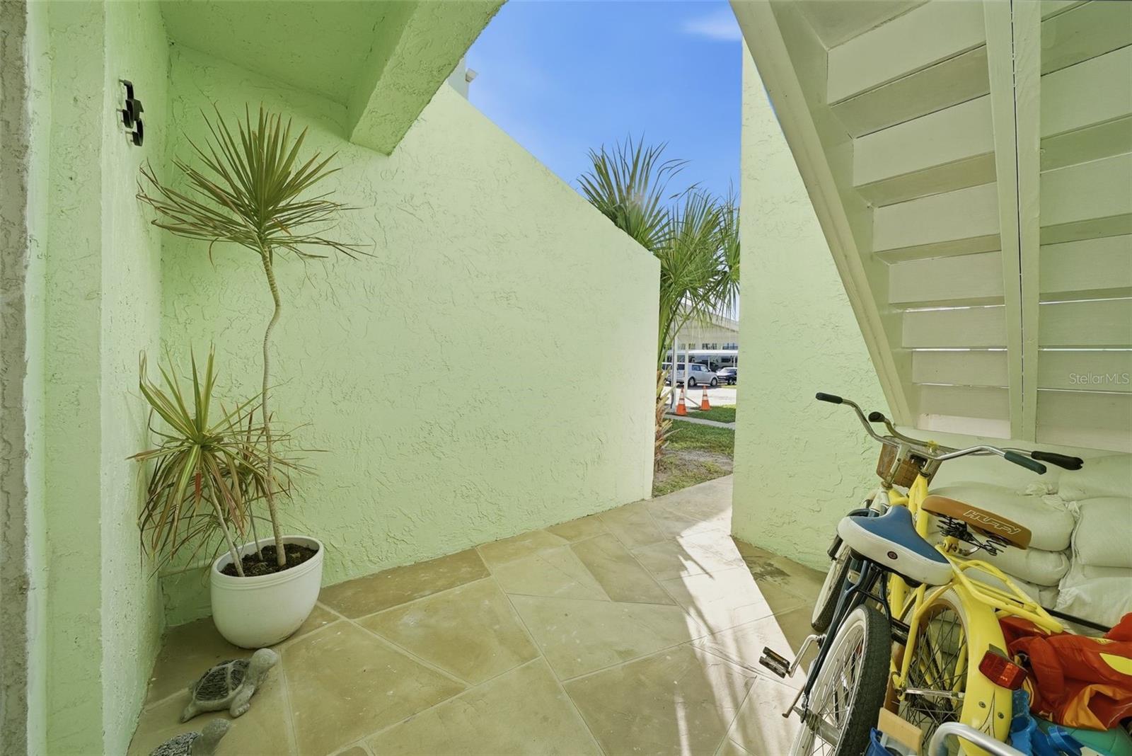 WINDRUSH COVE PH 1 CONDO - Residential