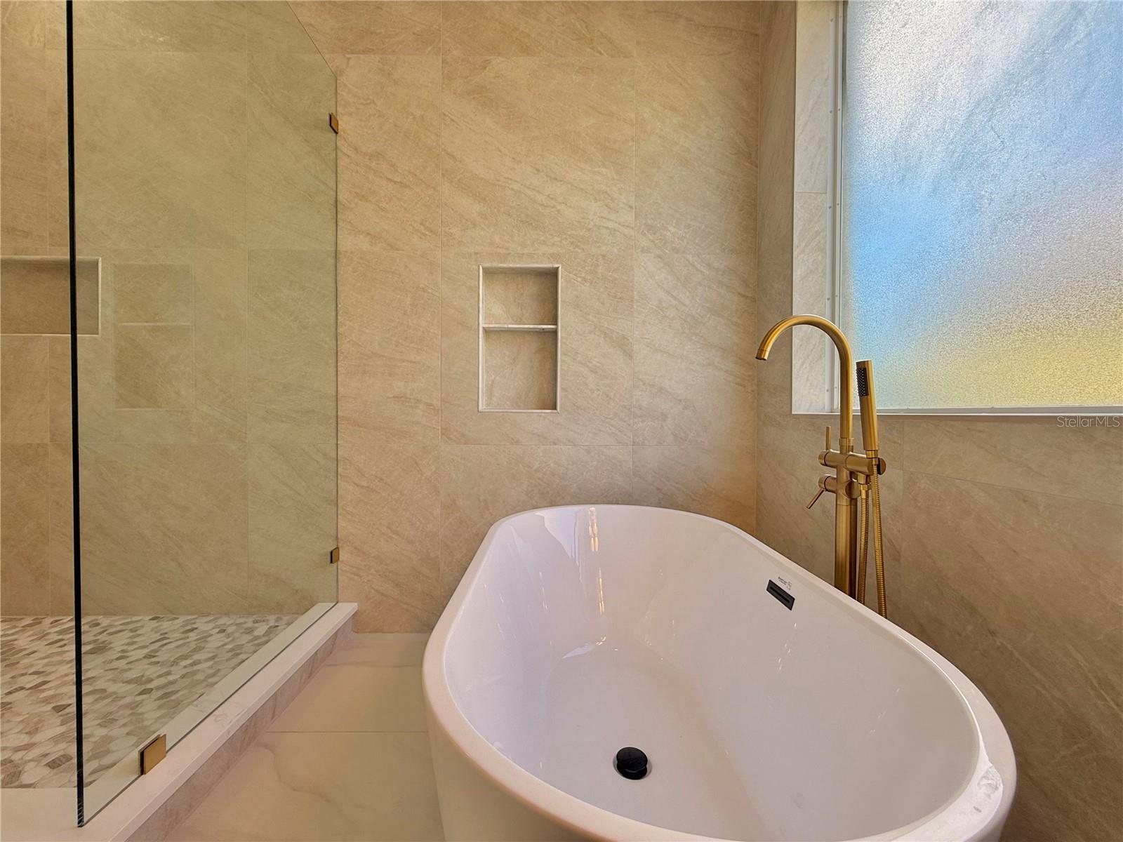 AVALON LAKES PH 02 VILLAGE F - Residential