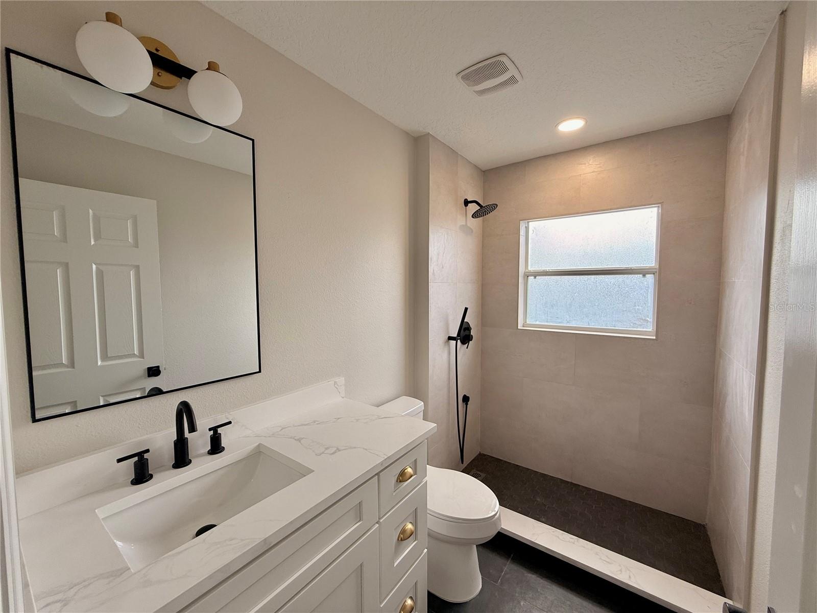 AVALON LAKES PH 02 VILLAGE F - Residential