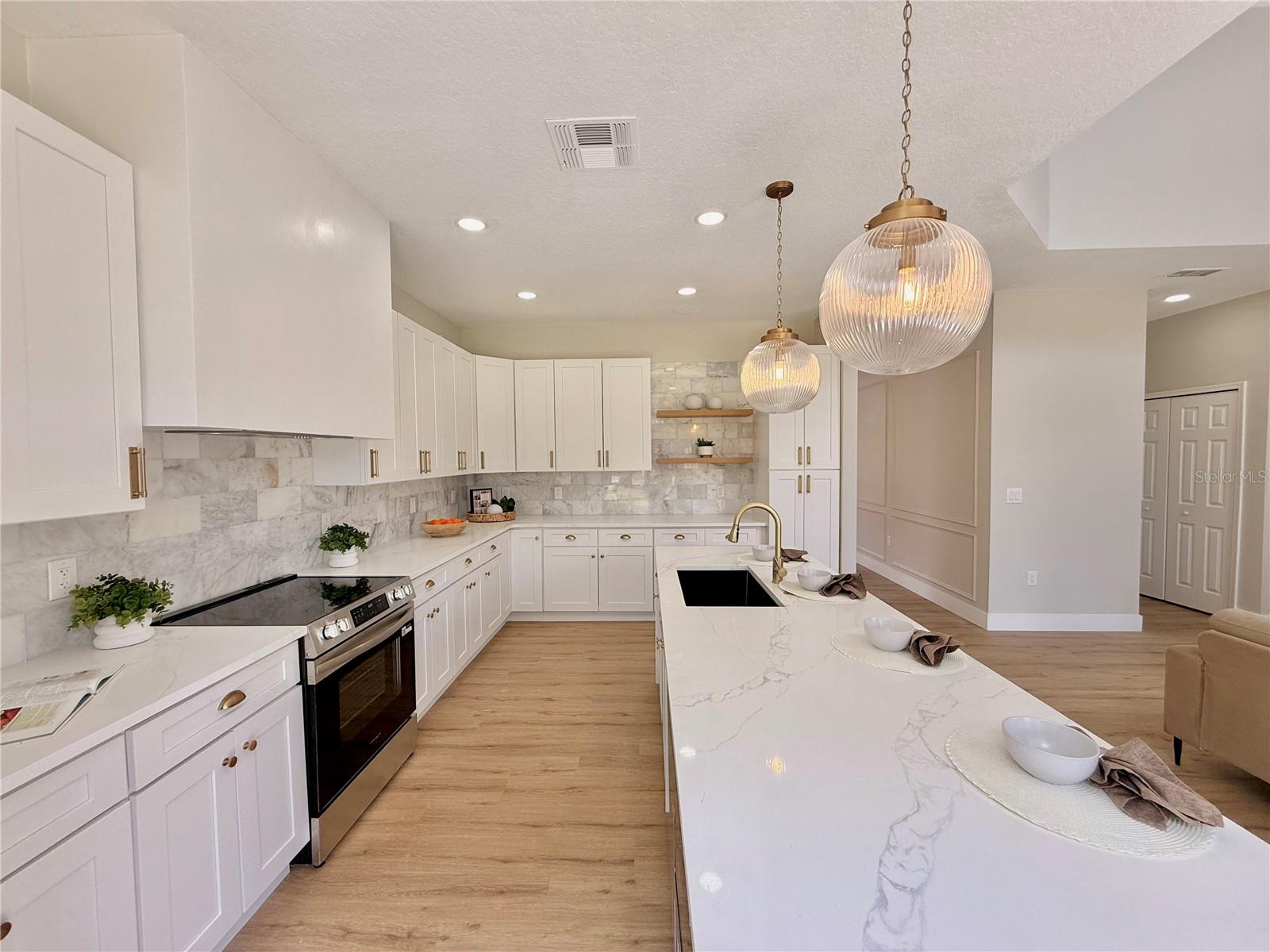 AVALON LAKES PH 02 VILLAGE F - Residential