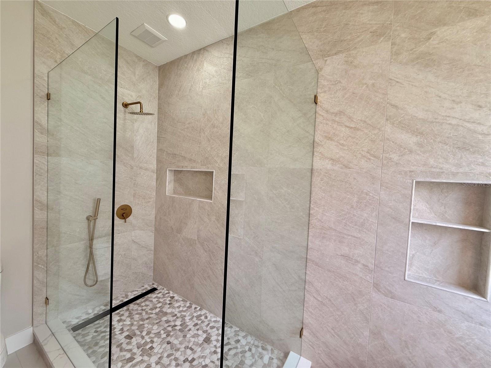 AVALON LAKES PH 02 VILLAGE F - Residential