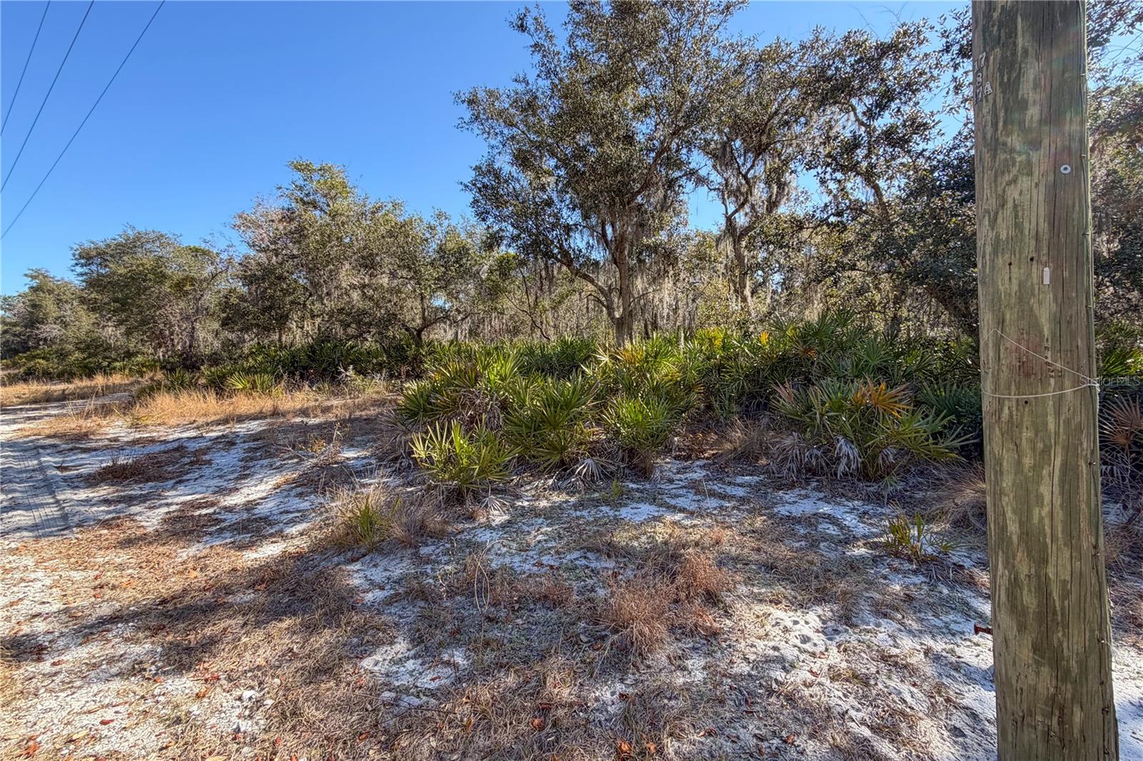 LAKE & HILLS COUNTRY ESTATES - Land