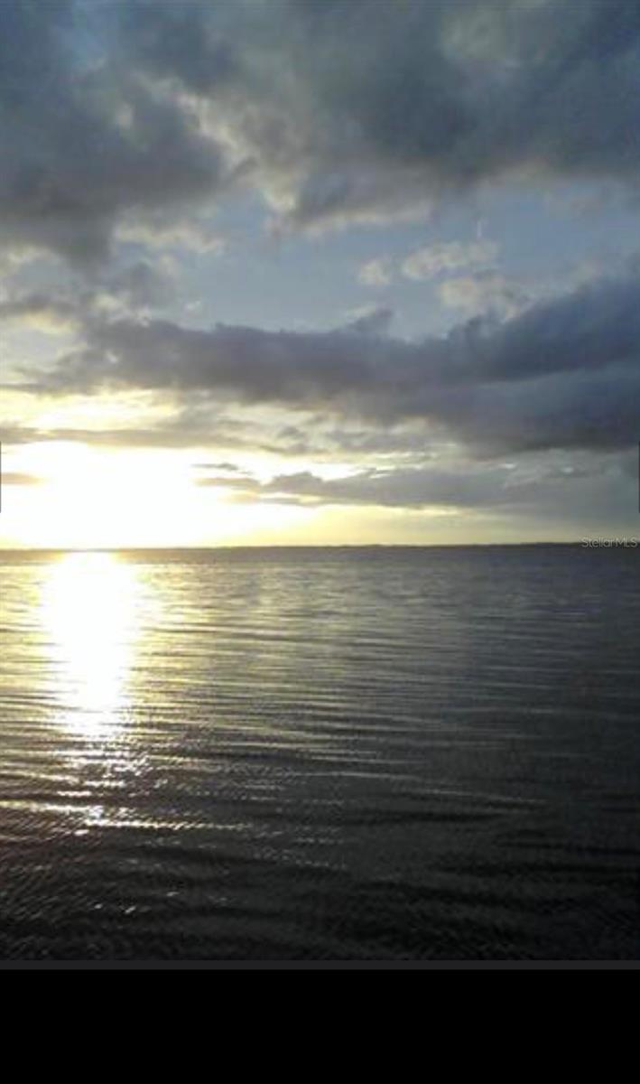 LAKE & HILLS COUNTRY ESTATES - Land