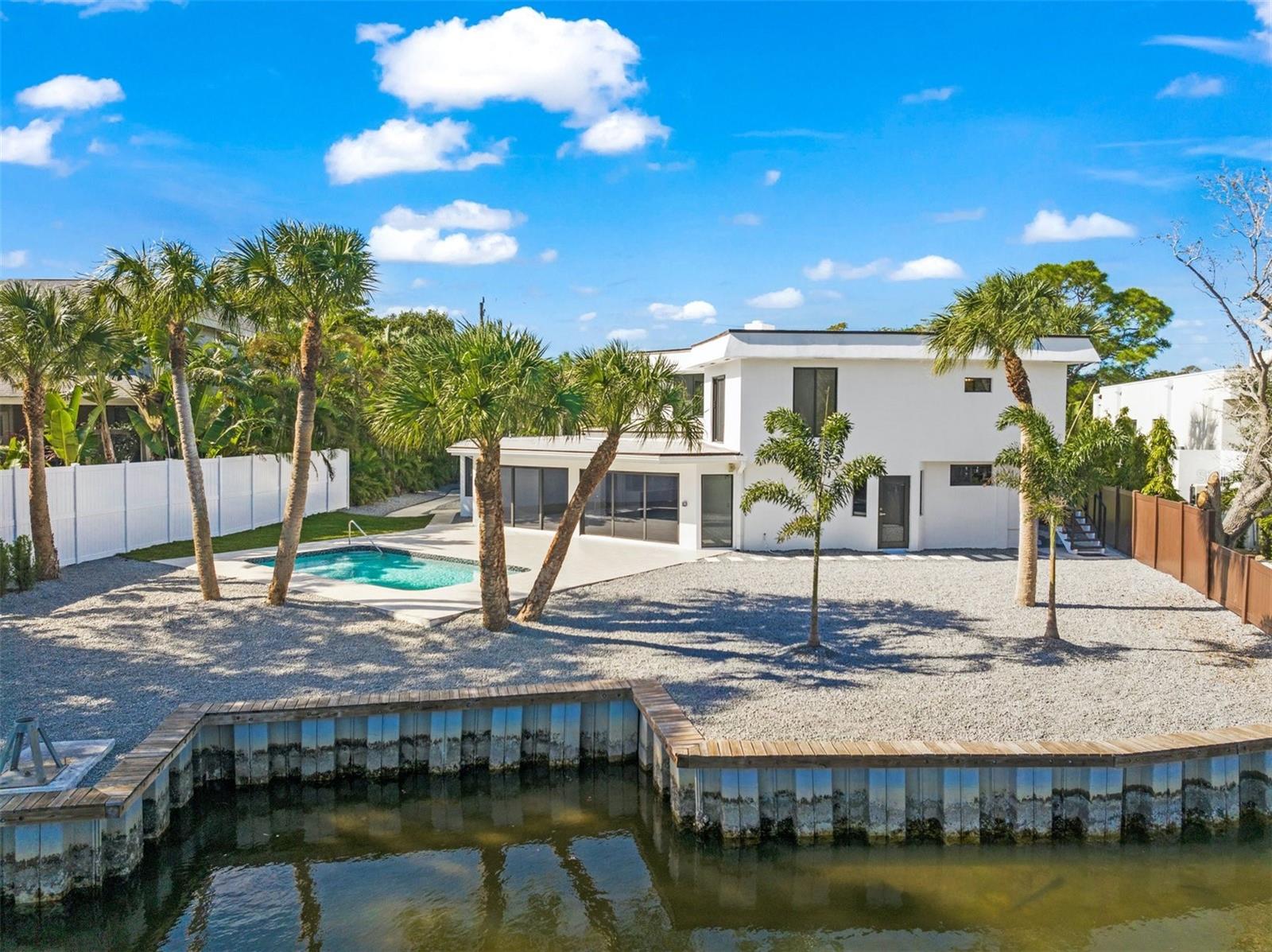 4915 PRIMROSE PATH
