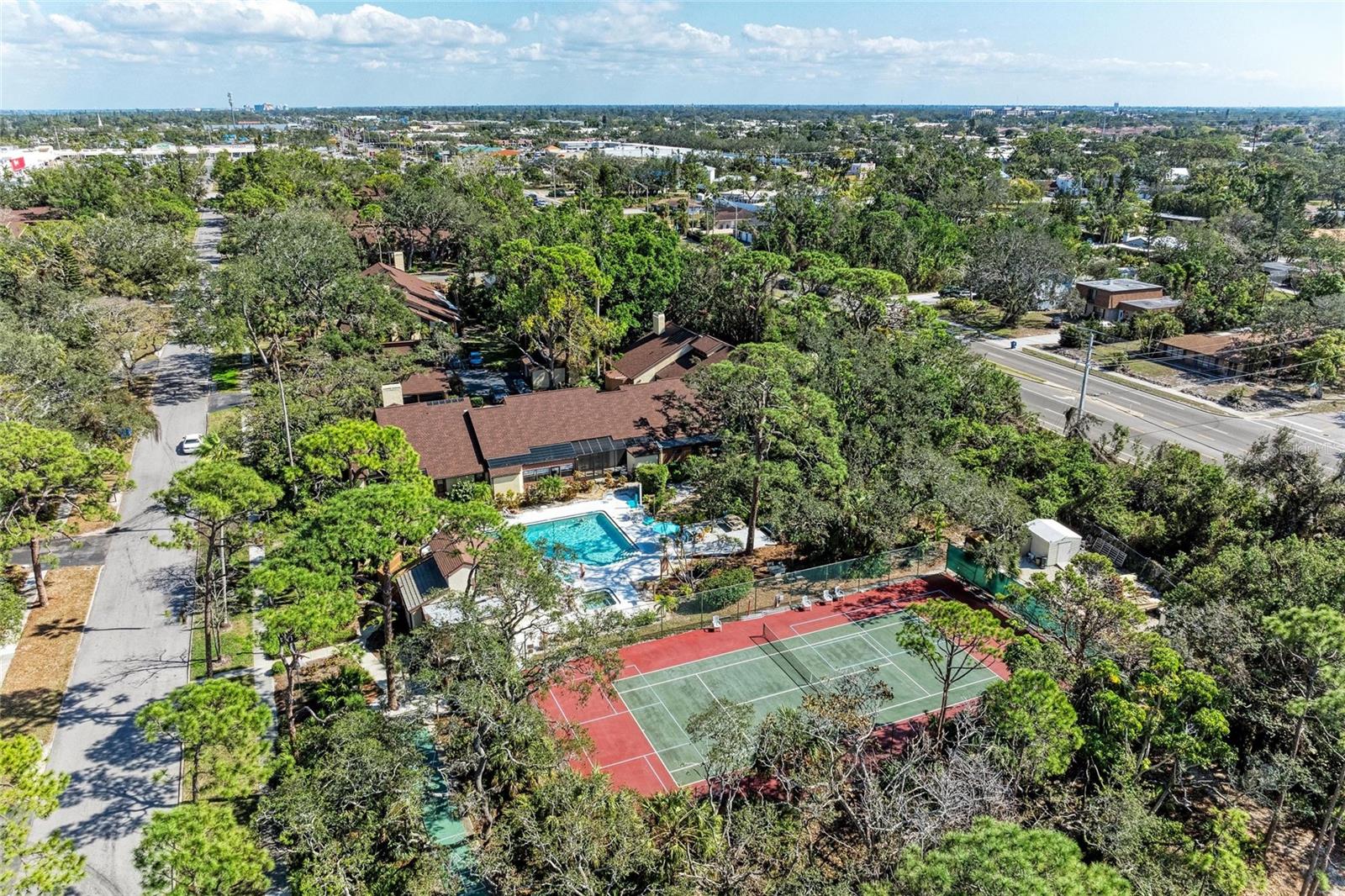 PINE BAY FOREST - Residential