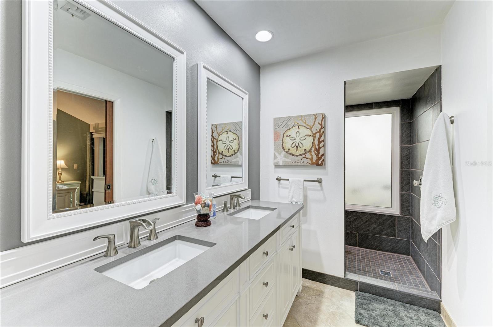 PINE BAY FOREST - Residential