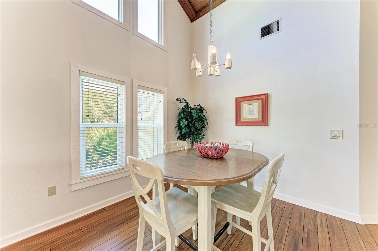 PINE BAY FOREST - Residential